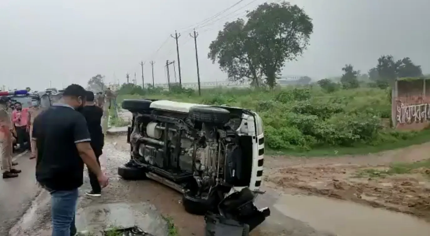 पोस्टमार्टम रिपोर्ट में खुलासा, विकास दुबे की मौत हेमरेज और सदमे के कारण हुई