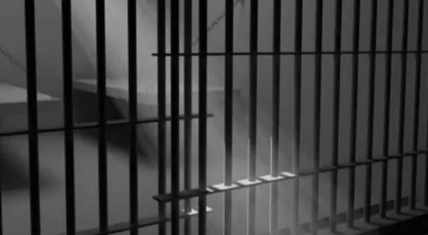 उप्र की जेलों में फैला कोरोना, बलिया में 228 टेस्ट पॉजिटिव