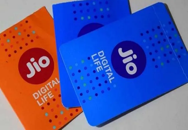 लॉकडाउन में 63 लाख ग्राहक जोड़ जियो शीर्ष पर, वोडा-आइडिया और एयरटेल पिछड़े