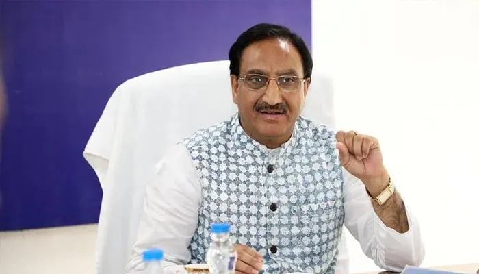 कॉलेजों में दाखिला लेने के लिए लीजिए मुफ्त ऑनलाइन सलाह