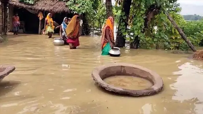 बिहार: बाढ़ से 3 लाख आबादी प्रभावित