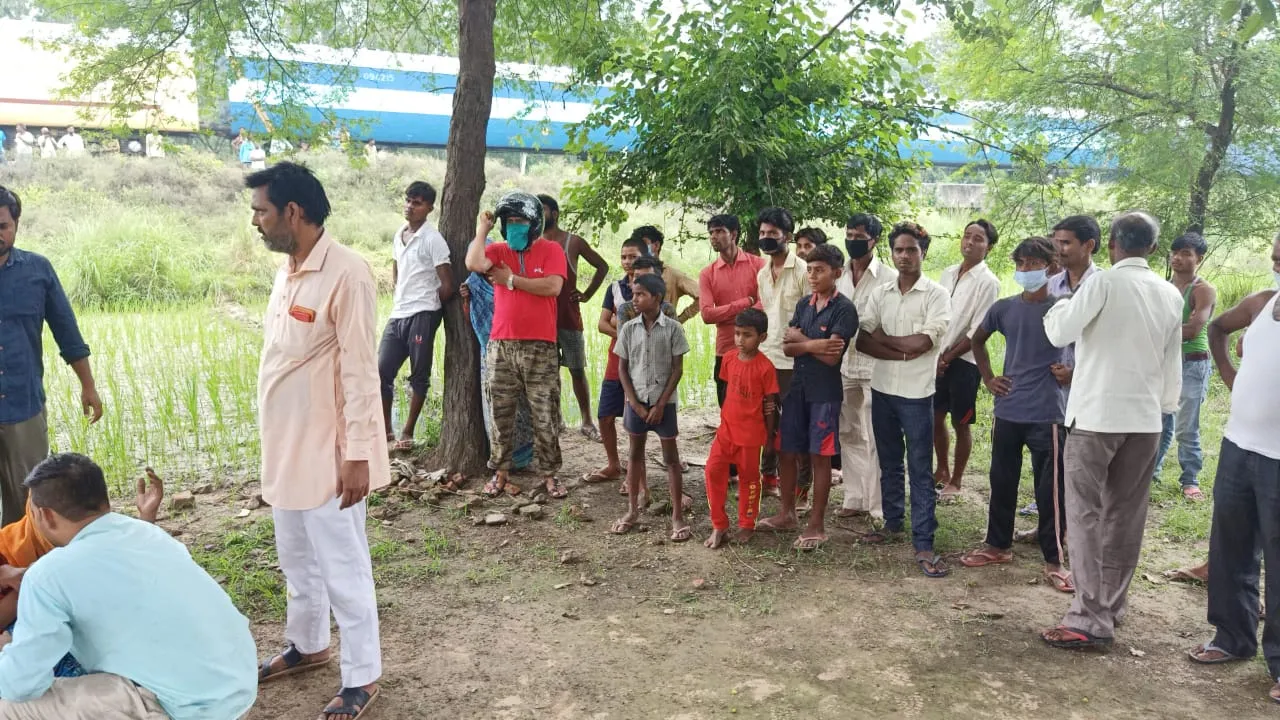 बरेली: पत्नी से कहासुनी के बाद ऑटो चालक ने फांसी लगाकर दी जान
