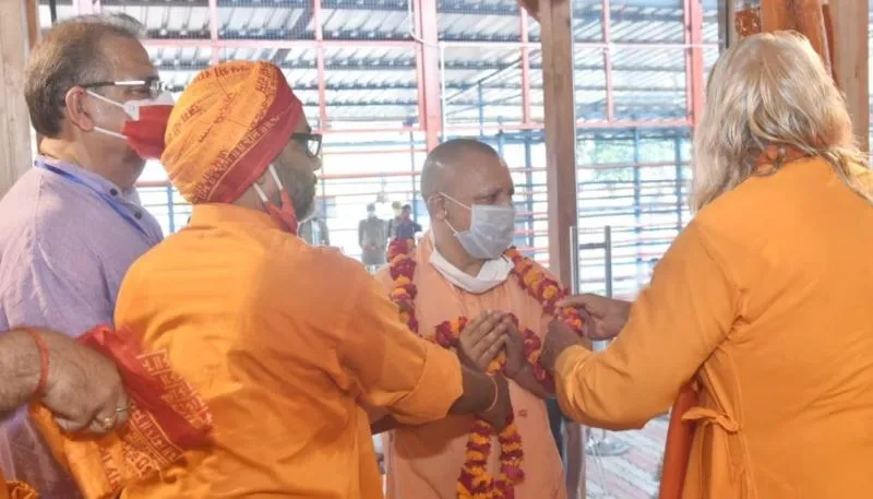 भूमि पूजन पर घरों और मन्दिरों में मनाएं दीपोत्सव: सीएम योगी