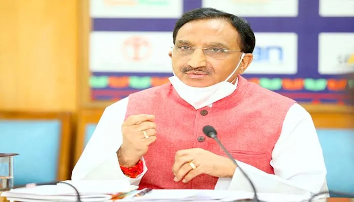 नीट, जेईई पर मुख्यमंत्रियों से निशंक की अपील, कहा छात्रों का साथ दें