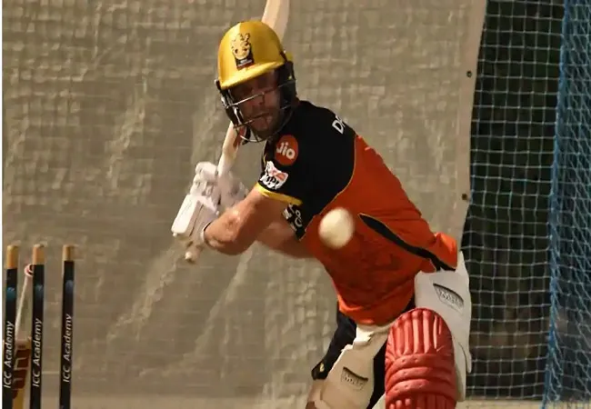 IPL 2020: डिविलियर्स ने बताया, मुश्किल विकेट पर कैसा रहा पहला प्रैक्टिस सेशन…