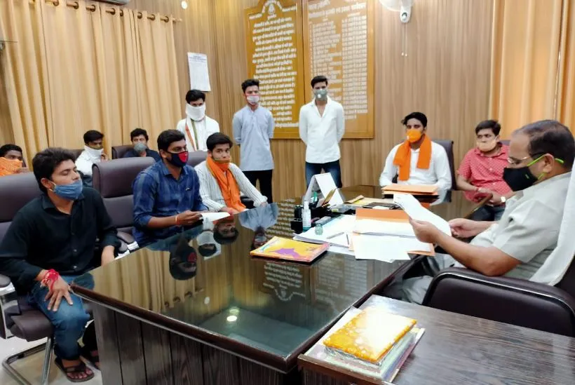 बरेली: प्रयोगात्मक परीक्षाओं के खिलाफ एबीवीपी का प्रदर्शन