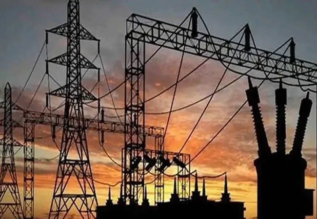 बिजली नदारद रहने से पूरा श्रीलंका अंधेरे में डूबा