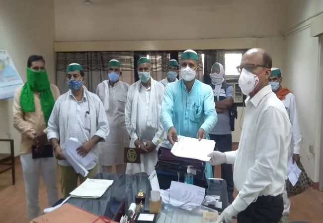 अमरोहा: किसानों की समस्याओं को लेकर भाकियू भानु ने सौंपा ज्ञापन