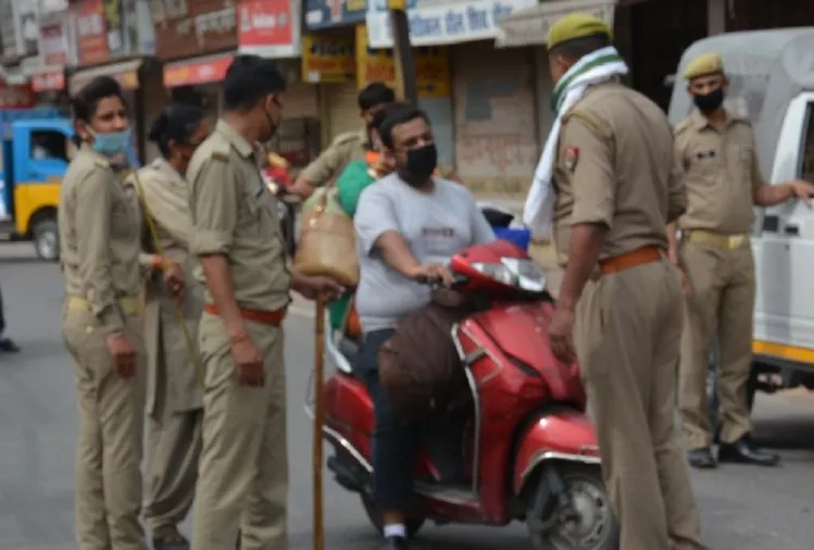 बरेली: सड़कों पर उतरी पुलिस, काटे चालान