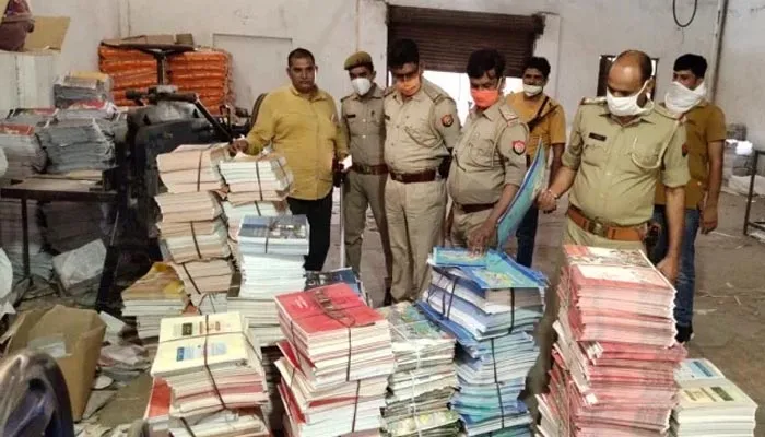 एनसीईआरटी पुस्तक घोटाला: भाजपा ने आरोपी के पिता को किया निलंबित