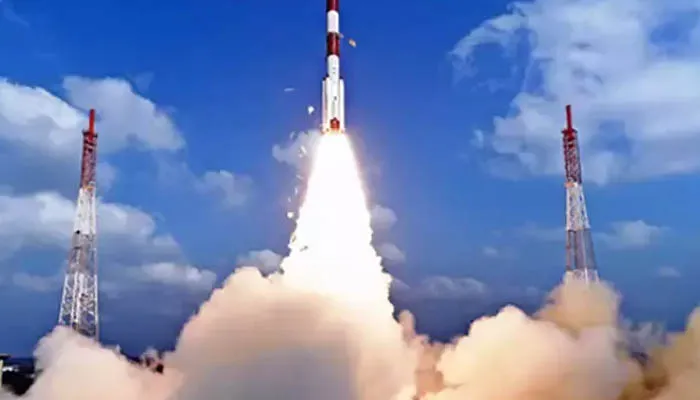 खुद उपग्रह बनाएगी एनएसआईएल