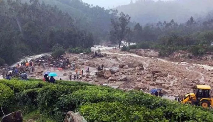 केरल में भूस्खलन वाले स्थान से अब तक 24 शव बरामद, तलाश जारी