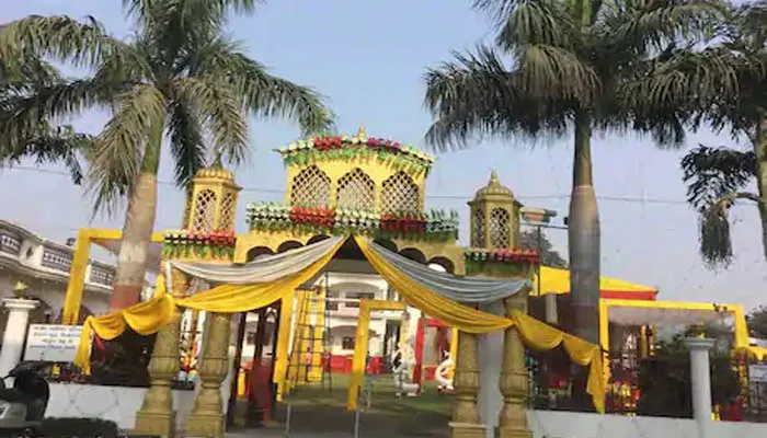राजधानी लखनऊ में कबीर मठ के प्रशासनिक अधिकारी को मारी गोली, आरोपी फरार