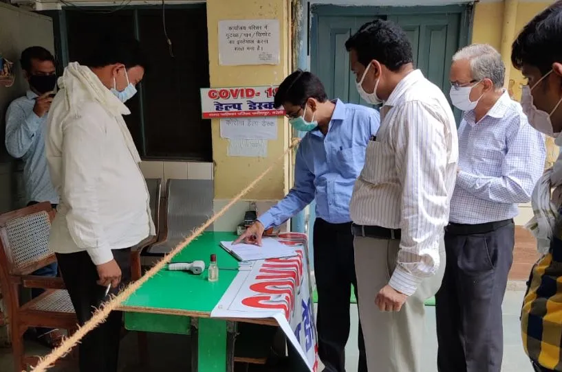 बरेली: ‘फरीदपुर नगर पालिका के सभी वाहनों पर पब्लिक एड्रेस सिस्टम लगाएं’