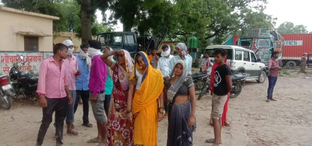 शाहजहांपुर: लापता युवक का छठे दिन फांसी पर लटका मिला शव, हत्या की आशंका