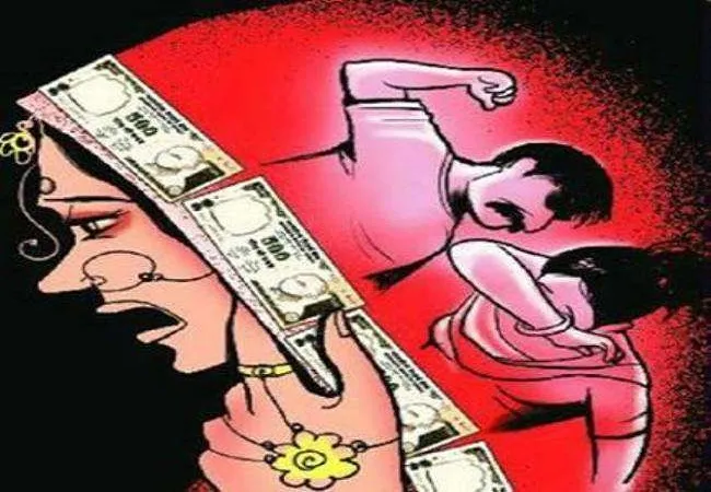 मुरादाबाद : नकदी-बुलेट न मिलने पर विवाहिता को मारपीट कर घर से निकाला