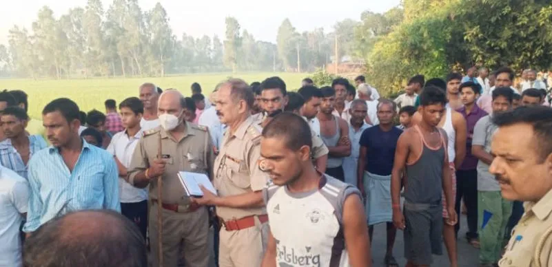 शाहजहांपुर: तेज रफ्तार कार की टक्कर से बच्चे समेत दो की मौत, एक की हालत गंभीर
