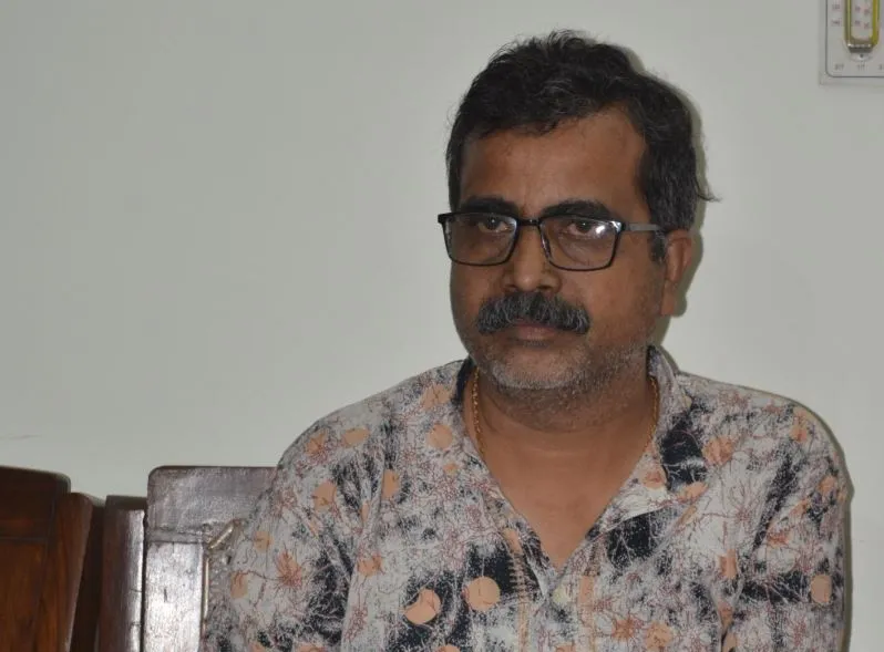 बरेली: रामा पंसारी के बाद सीबीगंज में स्टेशनरी दुकान पर छापा, संचालक गिरफ्तार
