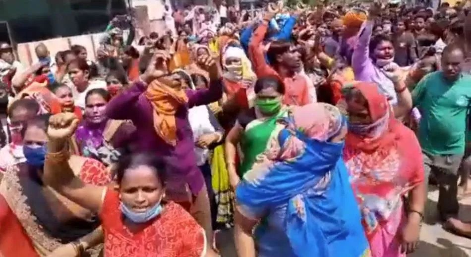 अयोध्या: फल विक्रेता की सड़क हादसे में मौत, परिजनों का हंगामा