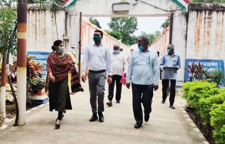 अयोध्या: विधिक सेवा प्राधिकरण सचिव ने जिला कारागार का किया निरीक्षण