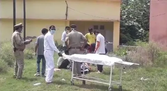 बदायूं में सड़क हादसे में एक परिवार के चार सदस्यों की मौत