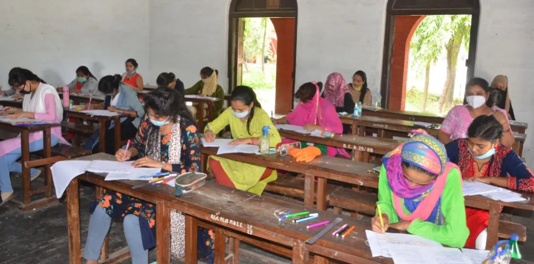 बरेली: 323 परीक्षार्थियों ने छोड़ी रुविवि परीक्षा