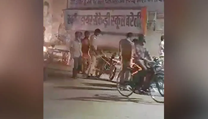 बरेली: युवक को पीटने व बाइक में तोड़फोड़ करने वाला सिपाही लाइन हाजिर