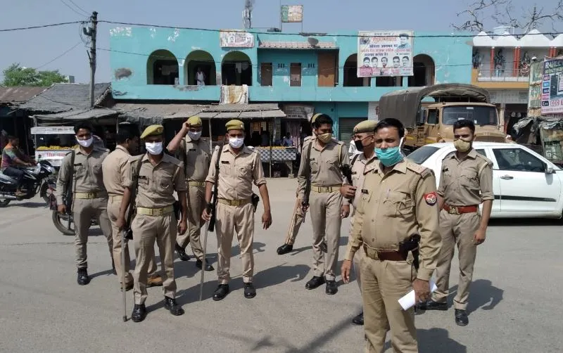 बरेली: चप्पे-चप्पे पर तैनात रही पुलिस, गलियों में होती रही गश्त