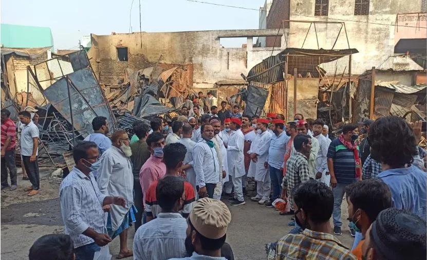 बरेली: सपा ने की अग्निकांड पीड़ित दुकानदारों को मुआवजा देने की मांग