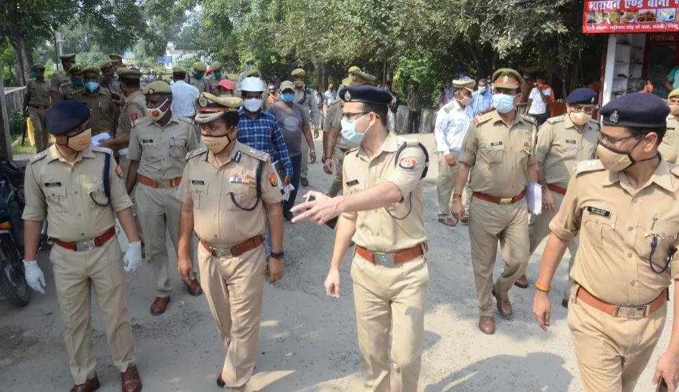 बरेली: जाम का हल ढूंढने को चौपुला और लालफाटक पहुंचे अधिकारी