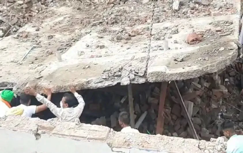 पंजाब: निर्माणाधीन मकान ढहने से तीन की मौत, कई मलबे में दबे