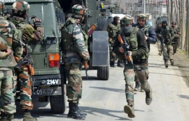 कश्मीर में सीआरपीएफ ने टाली बड़ी घटना, शक्तिशाली विस्फोटक बरामद