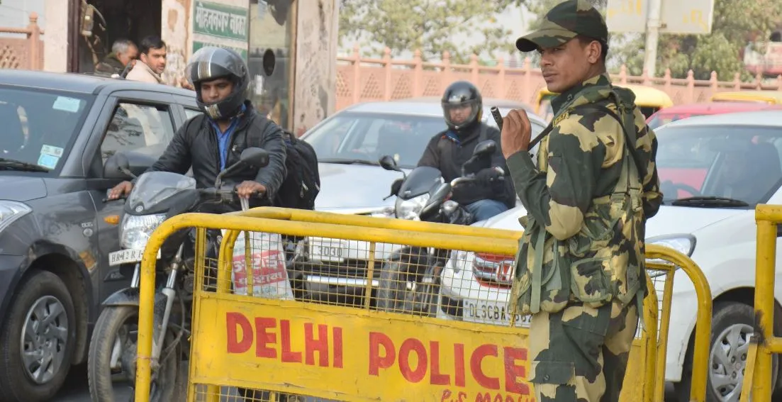 कृषि विधेयकों के खिलाफ प्रदर्शनों के चलते दिल्ली की सीमाओं पर बढ़ी सुरक्षा