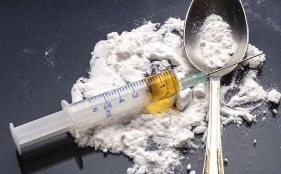 ड्रग्स की मायानगरी