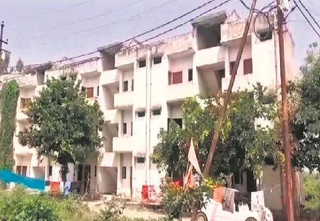 मुरादाबाद: चंद रुपये देकर सिपाही ने एमडीए के चार आवासों पर किया कब्जा