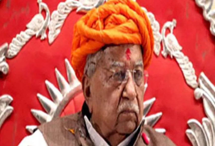 गुजरात के पूर्व मुख्यमंत्री केशुभाई पटेल कोरोना संक्रमित