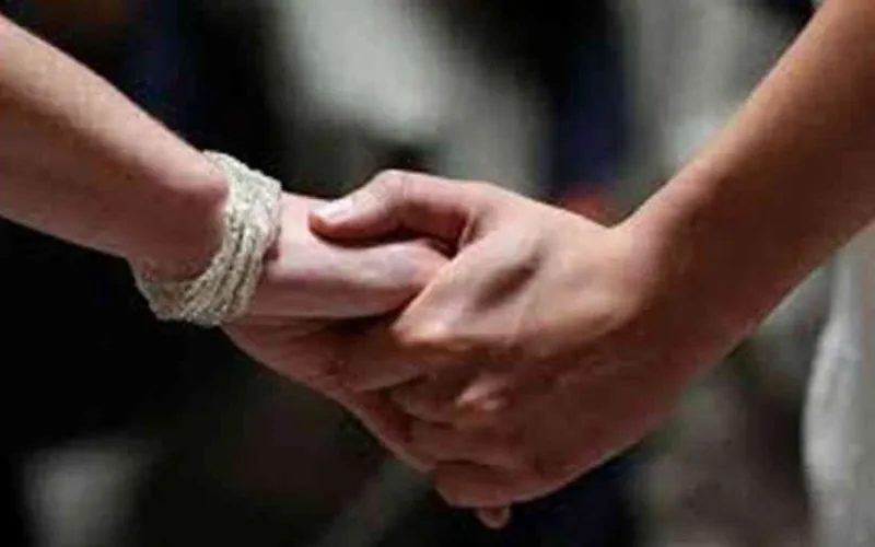 अयोध्या: प्रेमी-प्रेमिका ने खाया जहर, प्रेमी की मौत