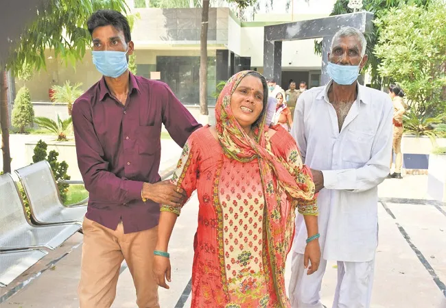 मुरादाबाद : मैंने जहर खा लिया है मां, दोनों भाइयों को पापा के जुल्म से बचाना