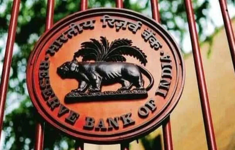 ऋणों के पुनर्भुगतान पर दो साल तक बढ़ सकती है रोक