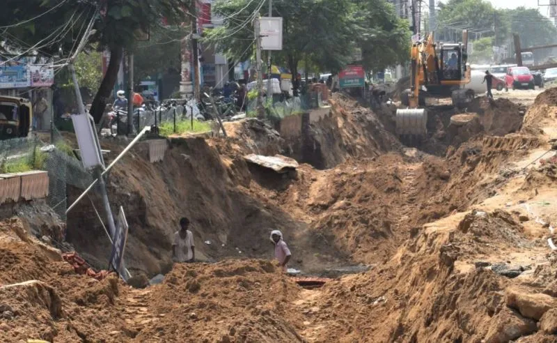 बरेली: गड्ढे में तब्दील सड़कों को बनाकर देगी कार्यदायी संस्था