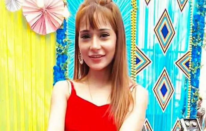 टीवी अदाकारा सारा खान कोरोना संक्रमित