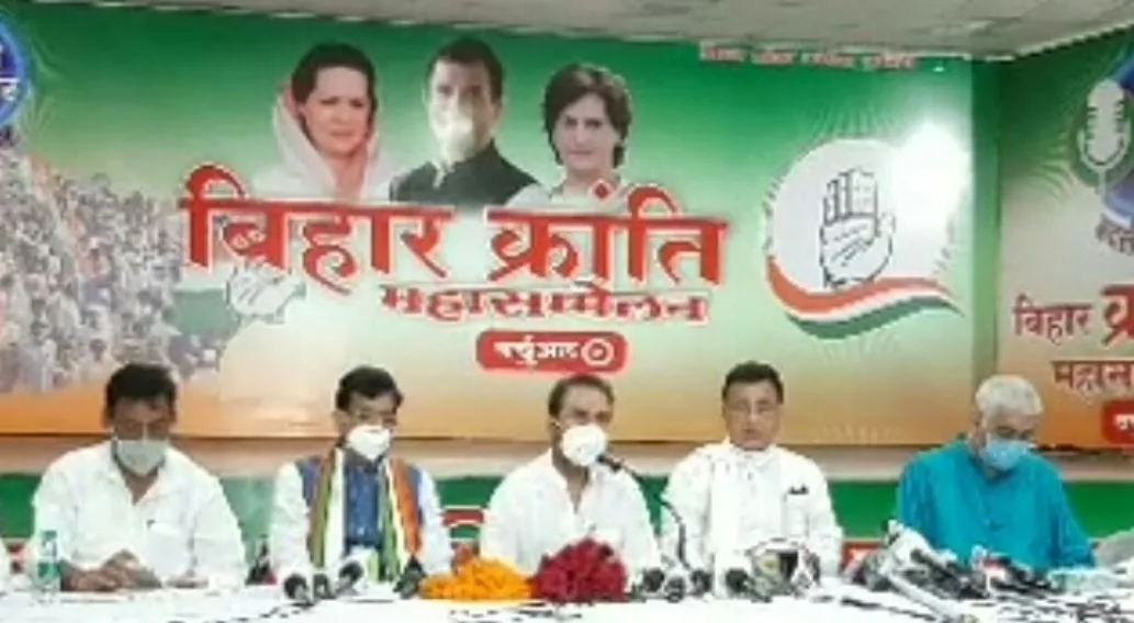 मोदी, नीतीश कसम किसानों की खाते हैं और दोस्ती पूंजीपतियों से निभाते हैं: सुरजेवाला