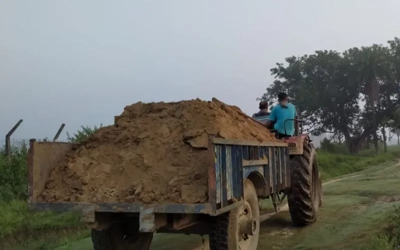 बरेली: छावनी परिषद के अधिकारी सक्रिय, फिर भी खनन जारी
