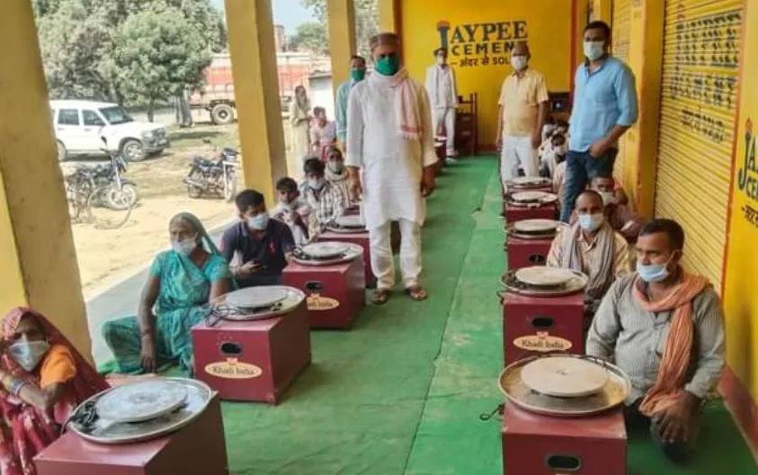 गांधी जयंती पर अमेठी को स्मृति ईरानी ने दी सौगात