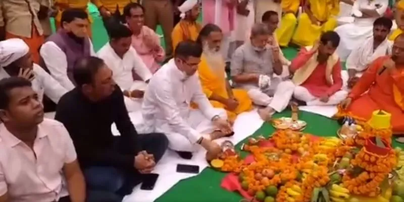 अयोध्या: 17 अक्टूबर से होगी फिल्मी हस्तियों की रामलीला, हुआ भूमि पूजन