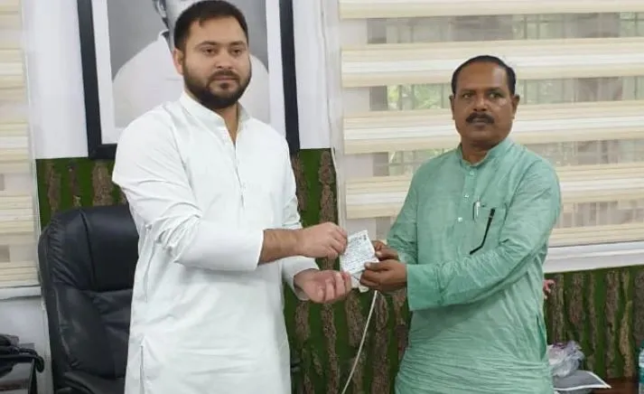बिहार चुनाव से पहले बसपा को झटका, प्रदेश अध्यक्ष भरत बिंद राजद में शामिल