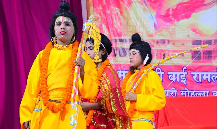 बरेली: श्रीराम की आज्ञा पाकर लक्ष्मण ने किया राक्षसों का वध