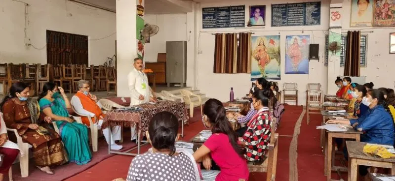 बरेली: आत्मनिर्भर बनाने के लिए युवाओं को हुनरमंद बना रहा आरएसएस