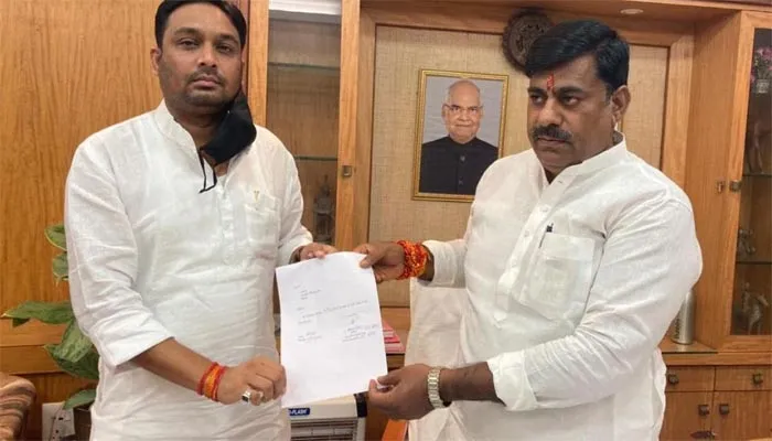 मप्र में उपचुनाव से पहले कांग्रेस विधायक राहुल सिंह ने दिया इस्तीफा, भाजपा में शामिल