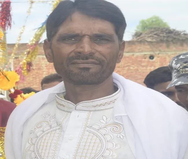 मुरादाबाद: ट्रक की चपेट में आने से बाइक सवार की मौत